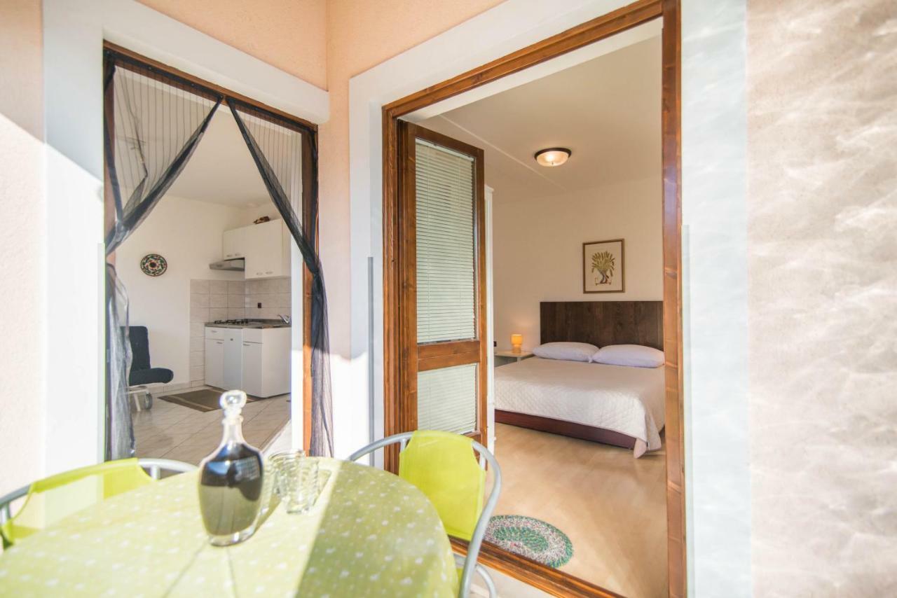 Apartments Ida Sveta Marina Drenje  Eksteriør billede